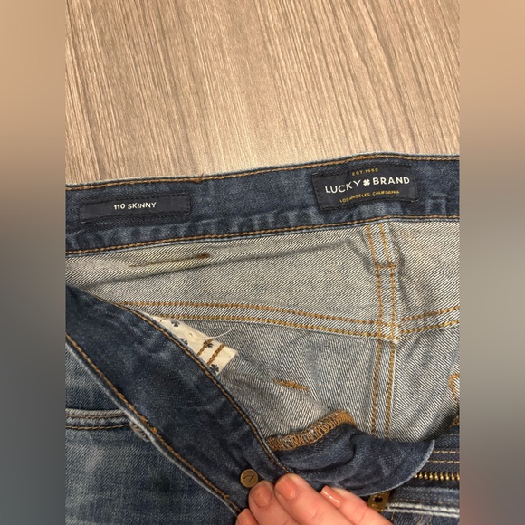 Lucky Brand Light Blue Denim Jeans - Picture 7 of 7